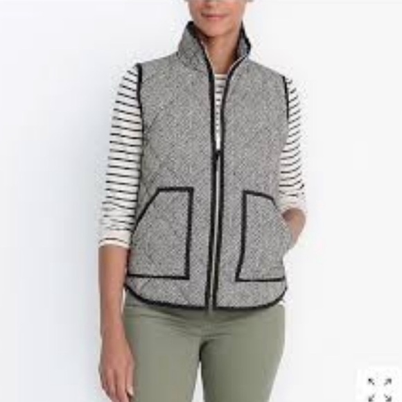J Crew Beige Black Herringbone Excursion Quilted Puffer Vest - Picture 1 of 6